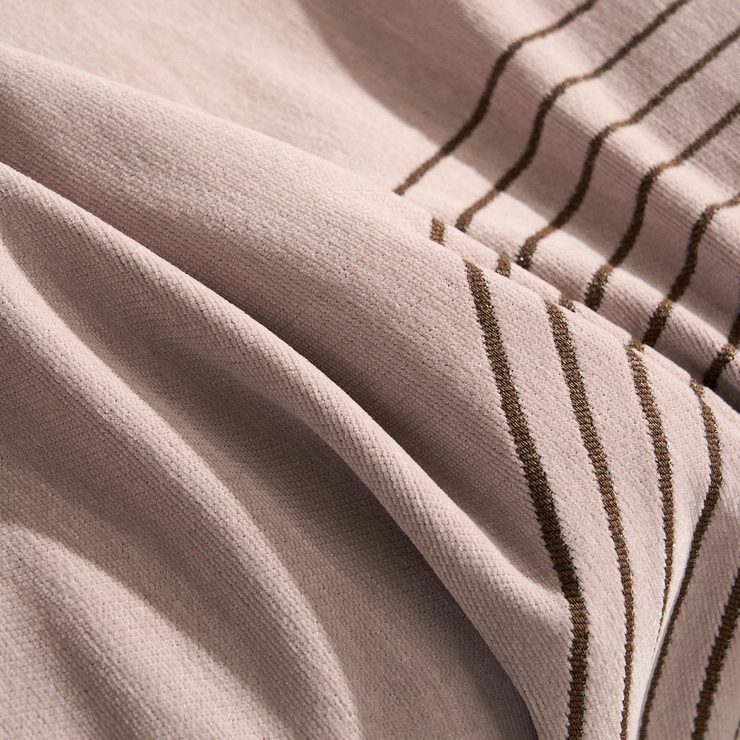 Veloura Sofakover™ | Where Protection Meets Design